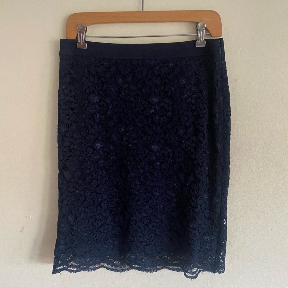 New NWT The Limited Navy Floral Lace Pencil Skirt - Size 6